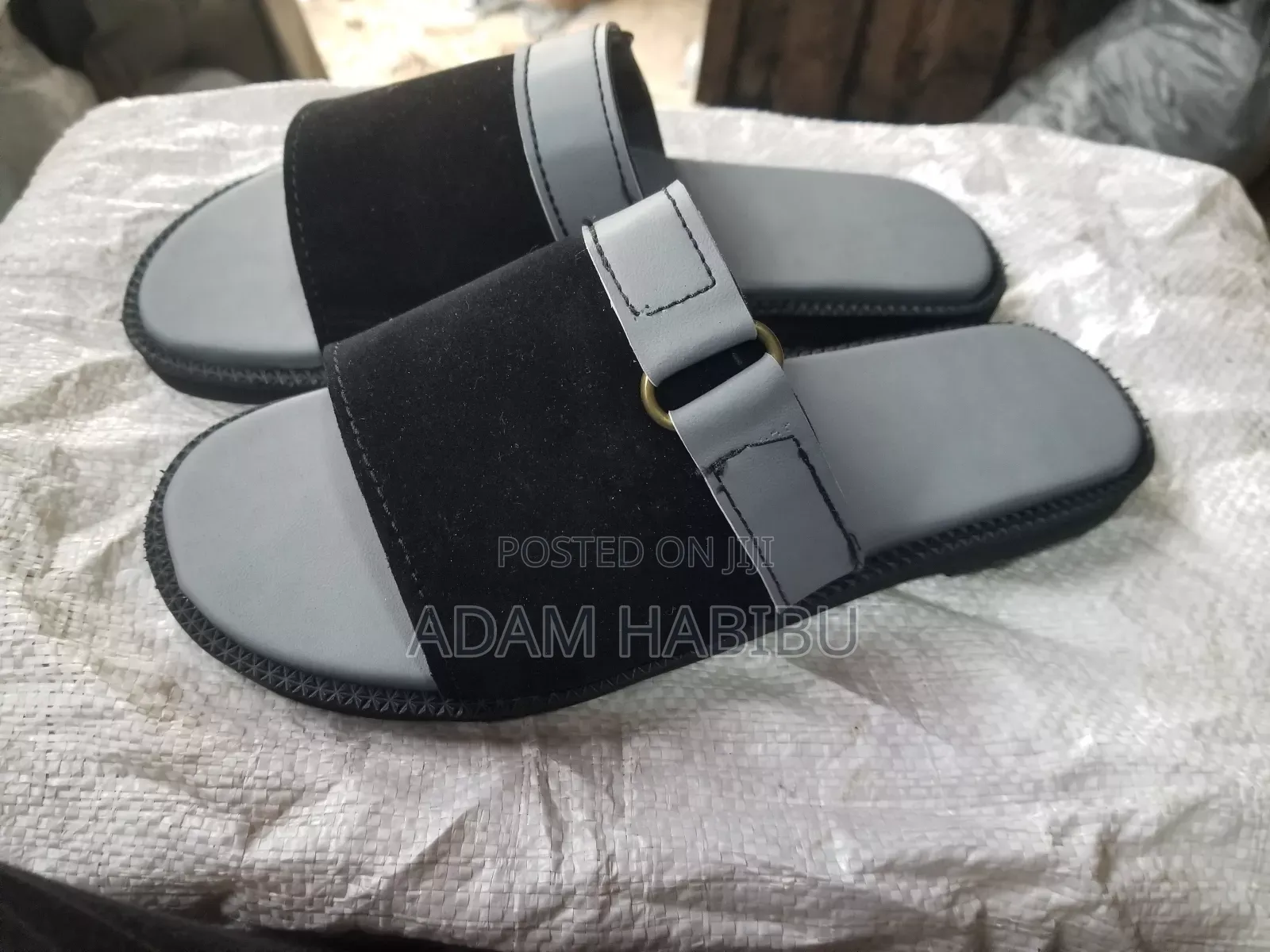 A Casual Suede Slippers