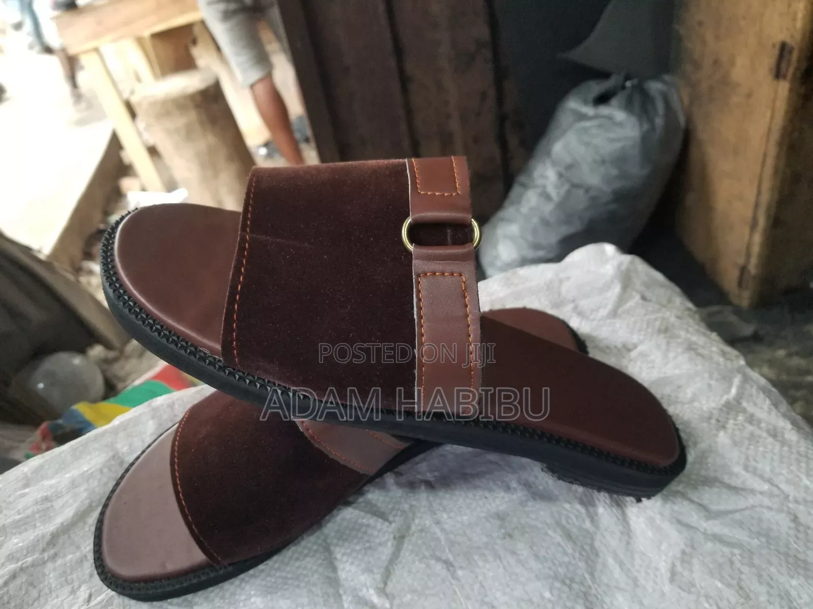 A Casual Suede Slippers