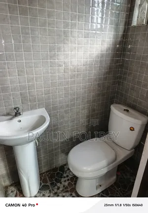 2bdrm Apartment in Dg Property, Ablekuma for rent