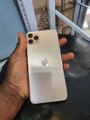 Apple iPhone 11 Pro Max 64 GB Gold