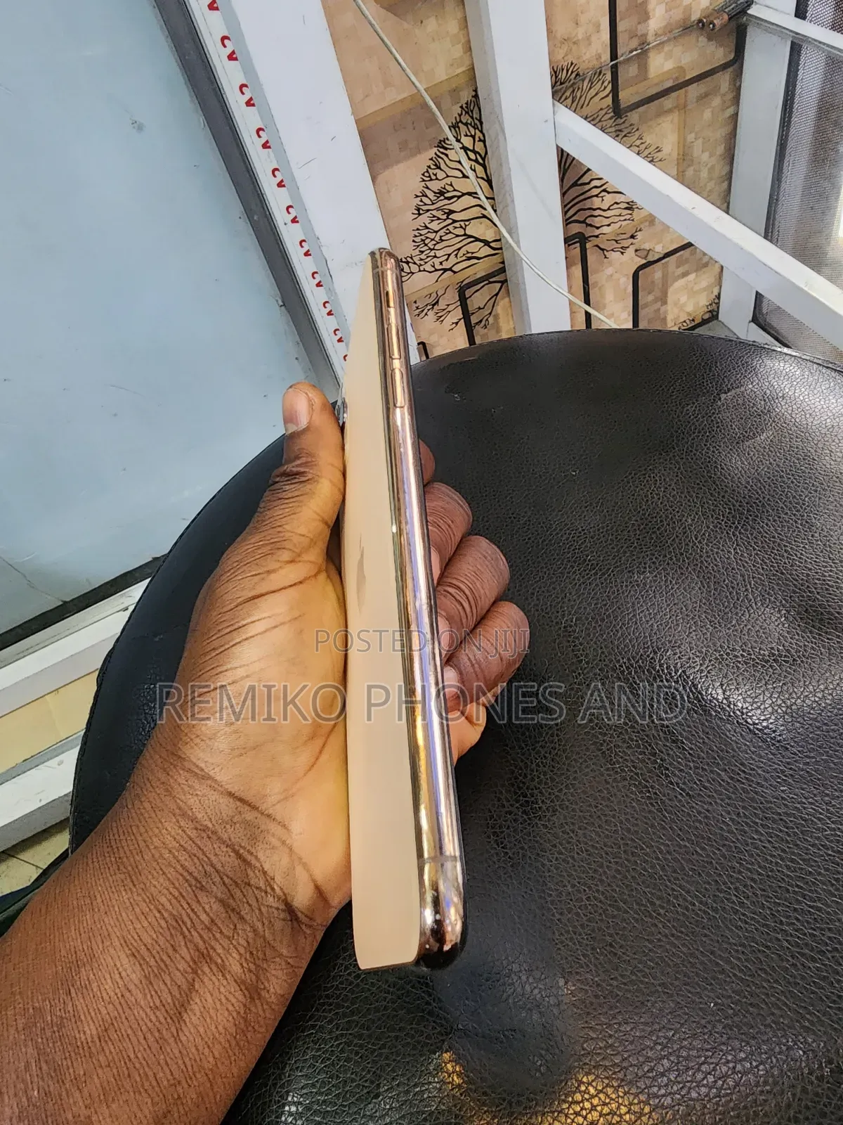 Apple iPhone 11 Pro Max 64 GB Gold