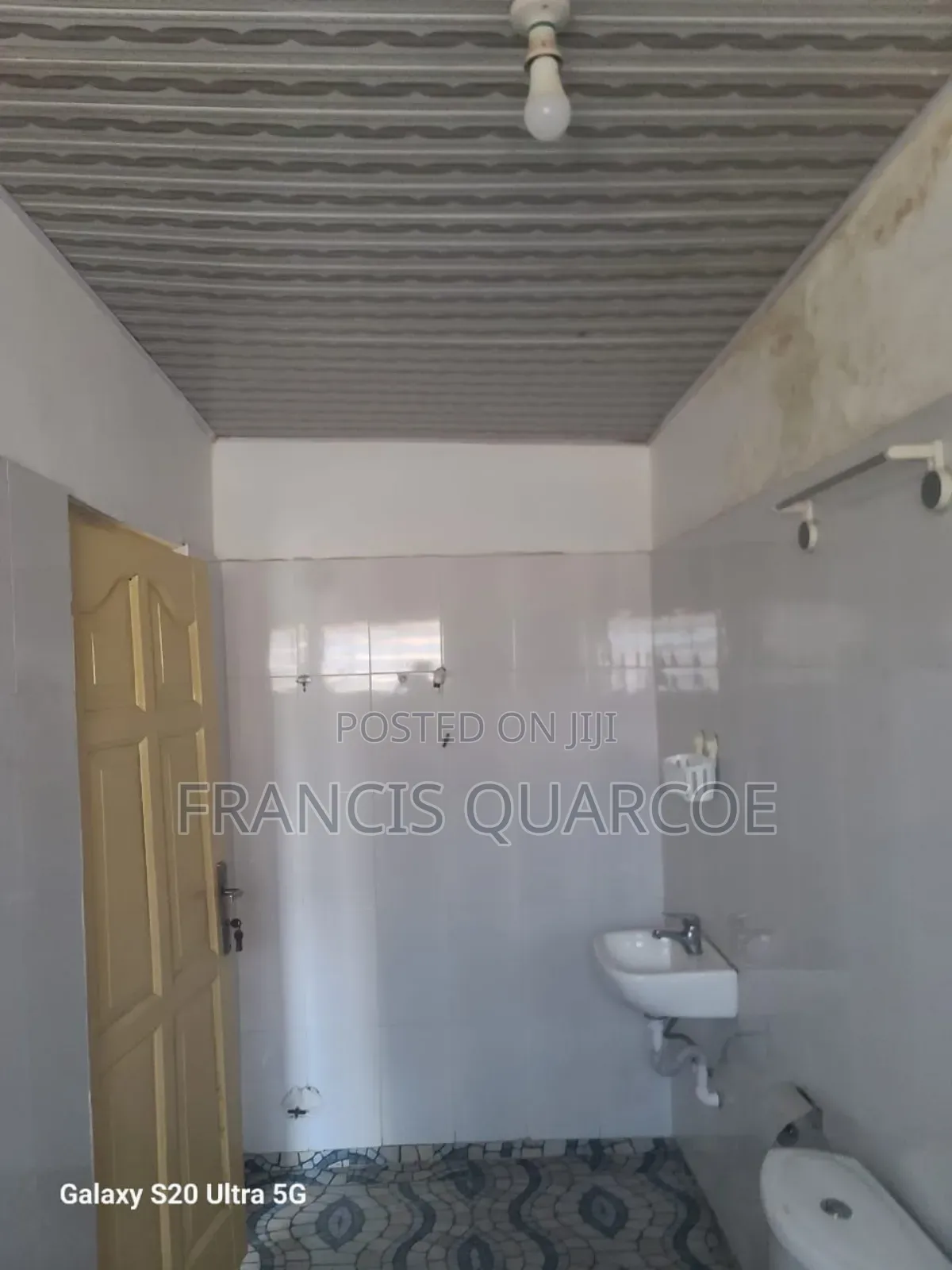 2bdrm Apartment in Francis Quarcoe, Ashomang Estate for rent