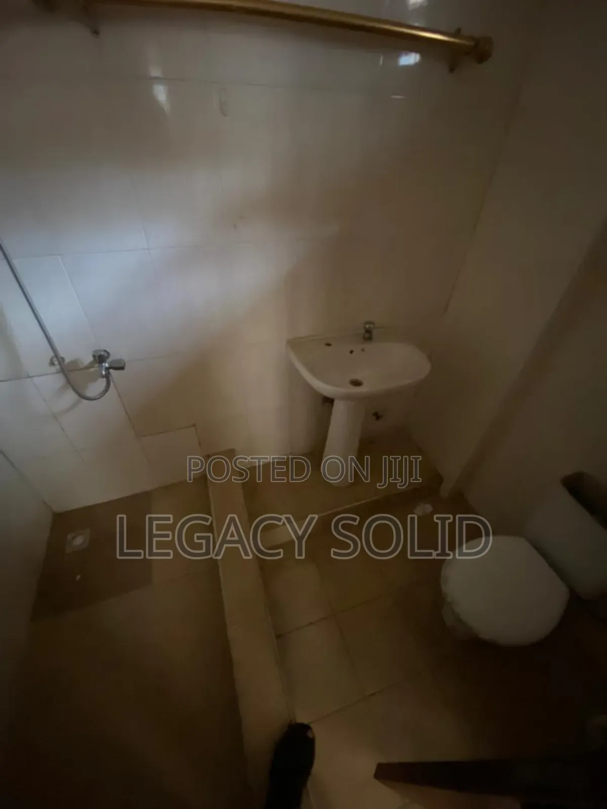 1bdrm Apartment in Legacy Solid Real, New Town for rent