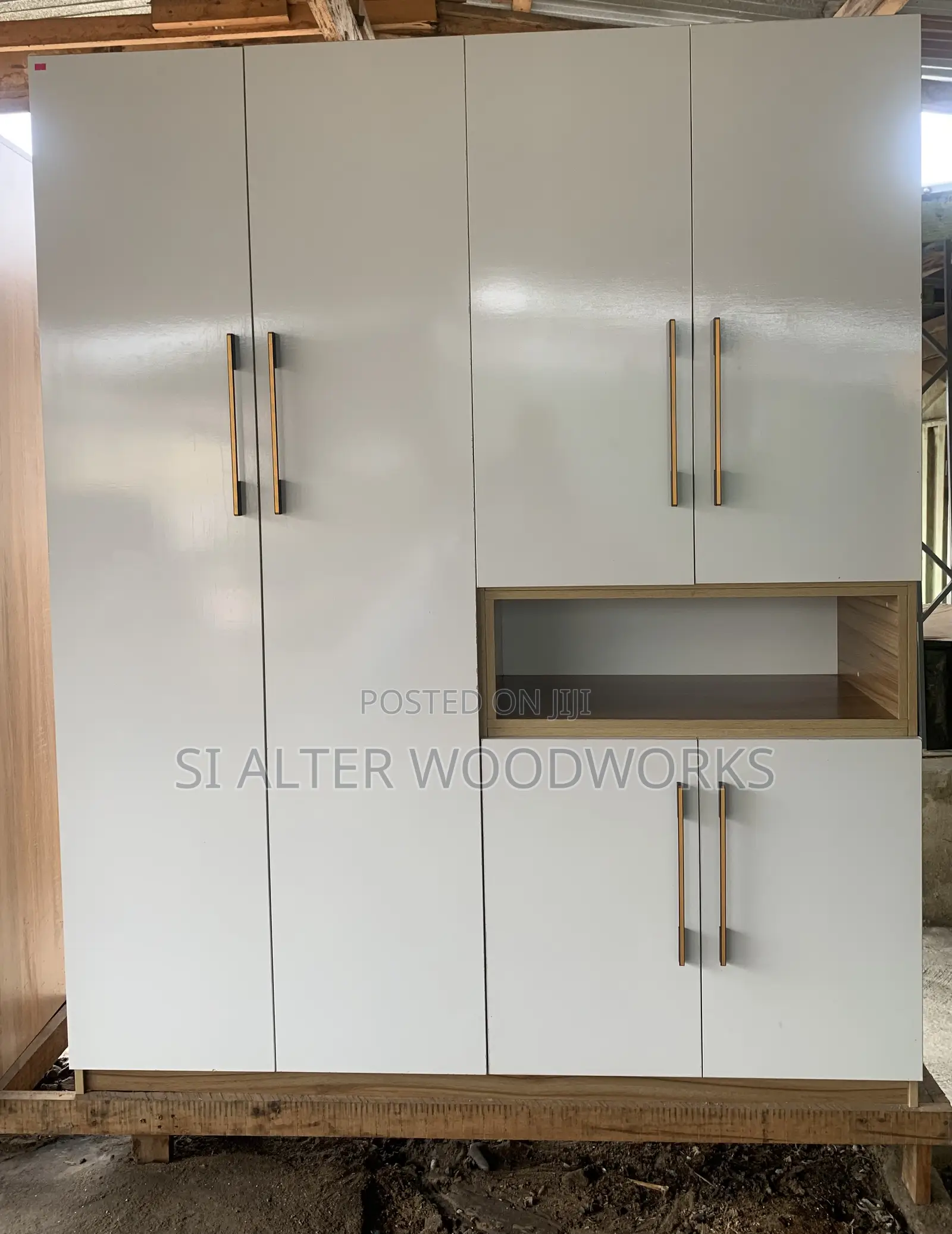 Laminated Wardrobe