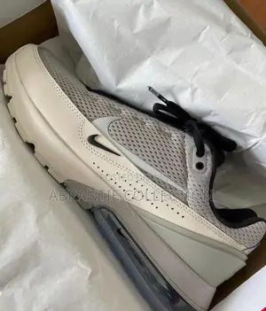Nike Airmax Pulse Sneaker Available