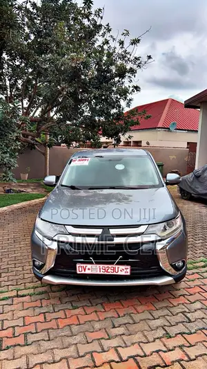 Mitsubishi Outlander SEL FWD 2017 Gray