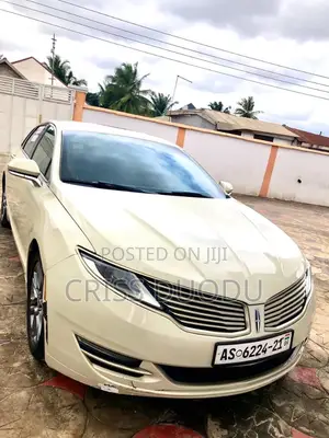 Lincoln MKZ 2017 Off white