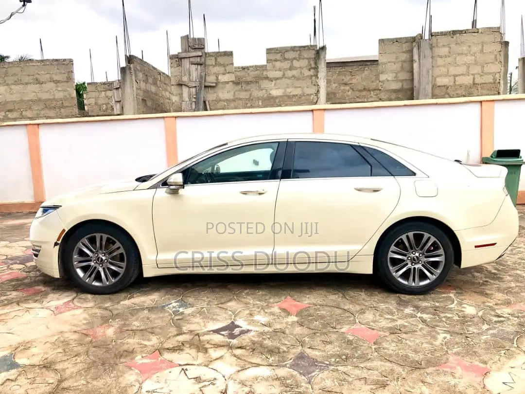 Lincoln MKZ 2017 Off white