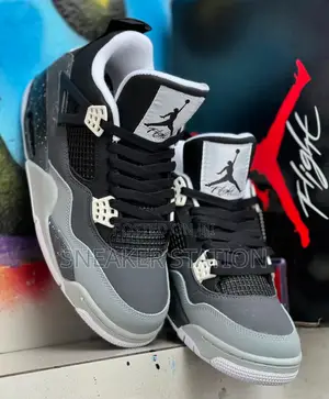 Air Jordan Retro 4 Fear Pack