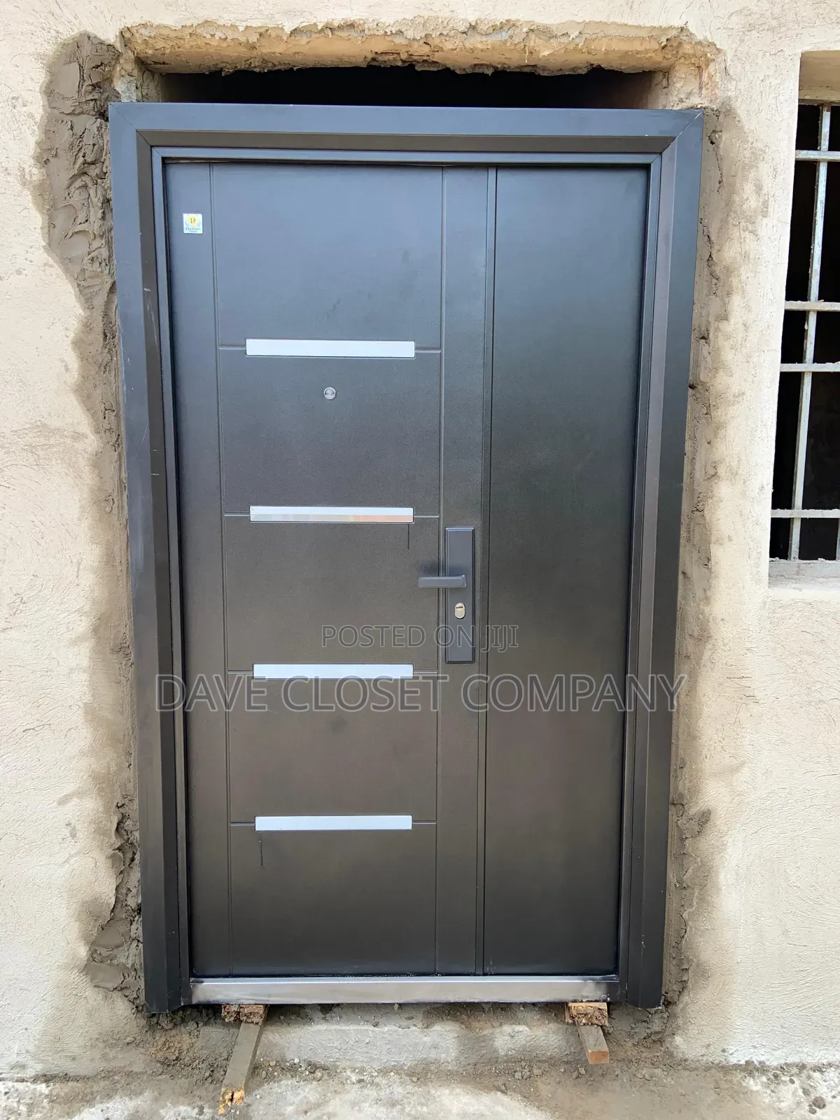 Normal Security and Room Door (033)