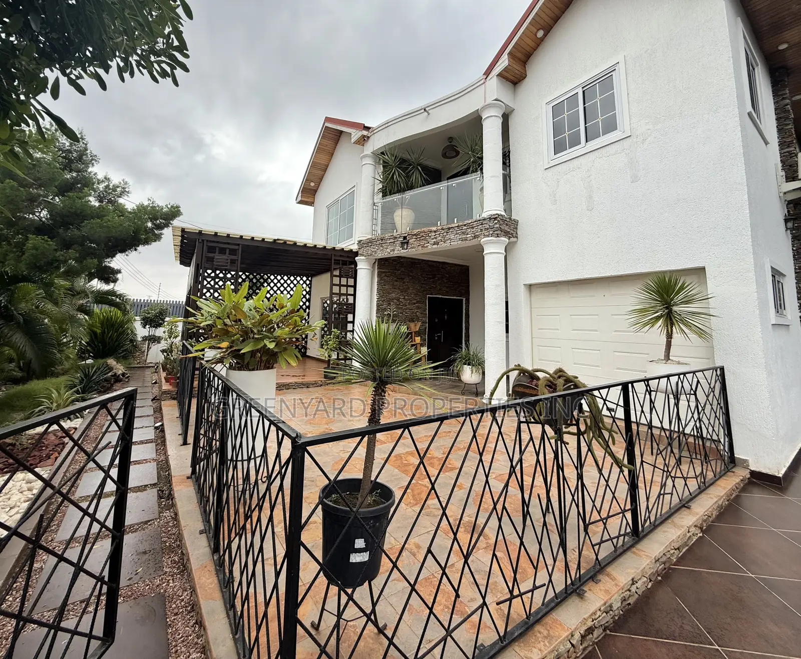 5bdrm Mansion in American House, East Legon for sale