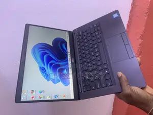Laptop Dell Latitude 5300 16GB Intel Core I5 SSD 256GB