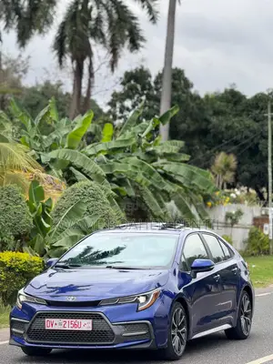 Toyota Corolla SE 2020 Blue