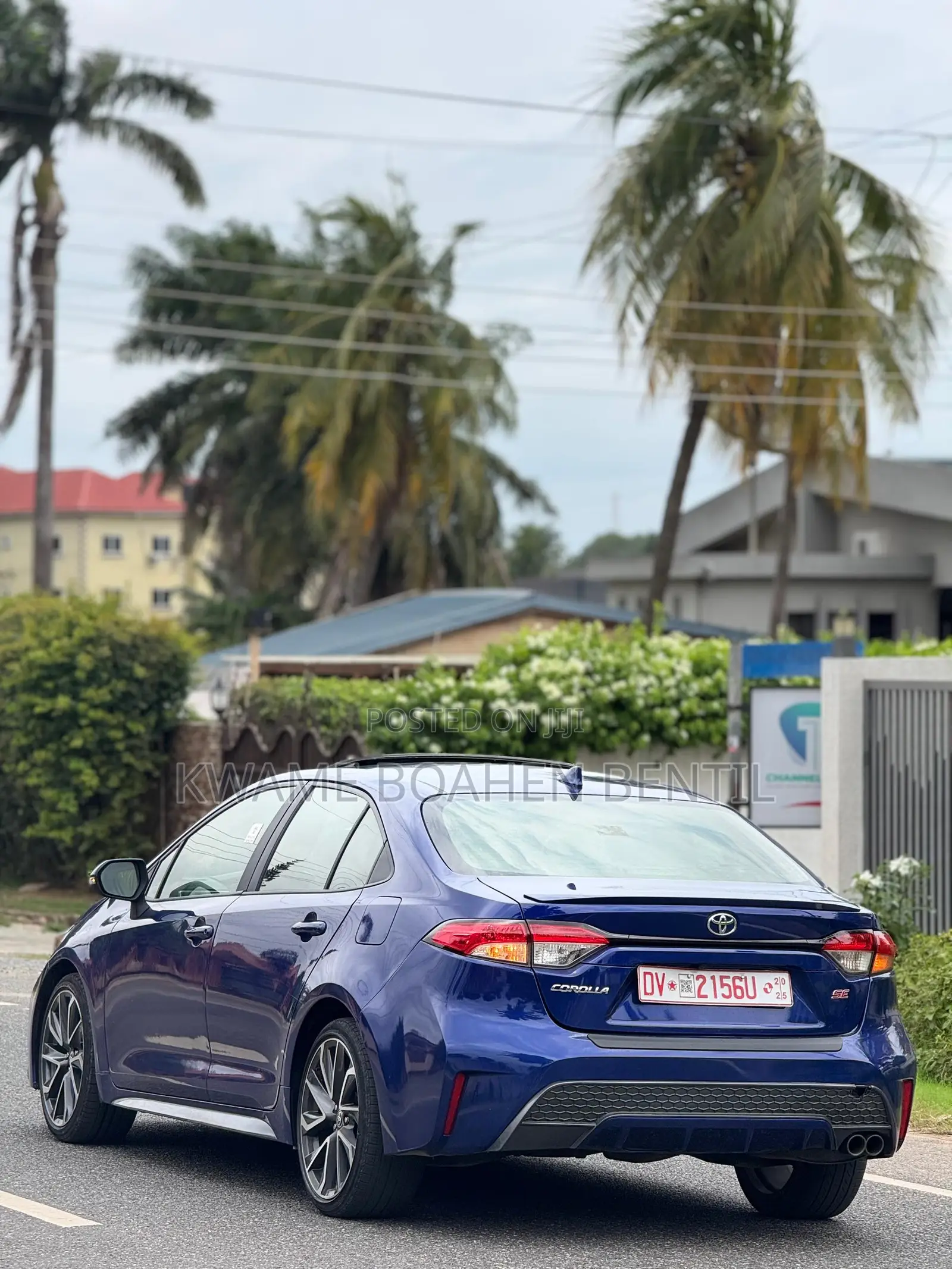 Toyota Corolla SE 2020 Blue