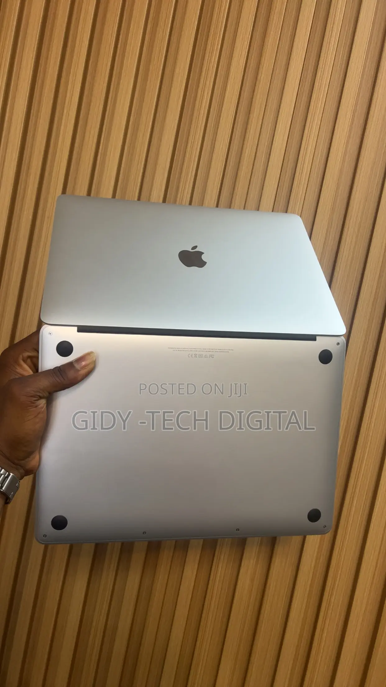 Laptop Apple MacBook Pro 2017 8GB Intel Core I5 SSD 256GB