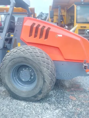 Home Used Hamm Road Construction Compactor Readily for Sale