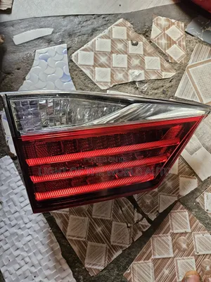 Lexus Es300 Bootlight Driver Side