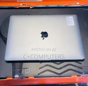 Laptop Apple MacBook Pro 2022 M2 8GB Apple M2 SSD 512GB
