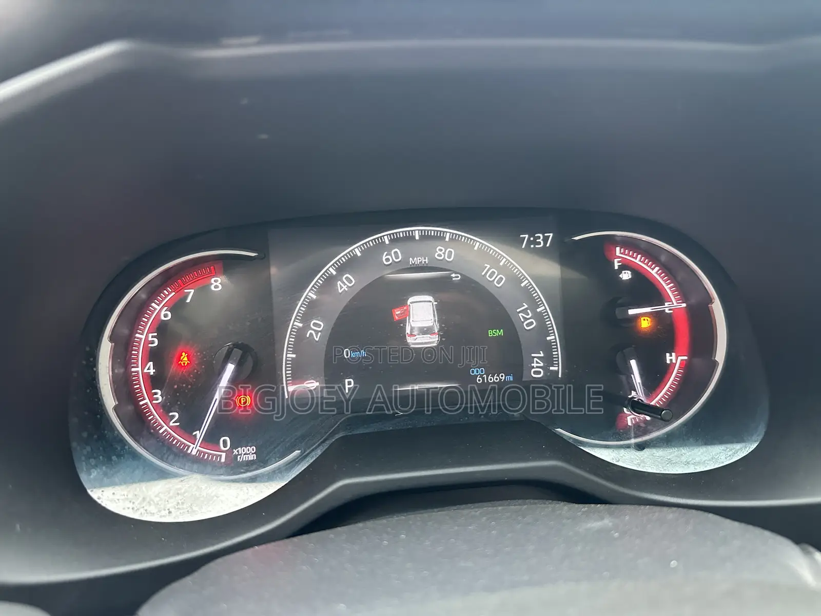 Toyota RAV4 XLE AWD 2023 White