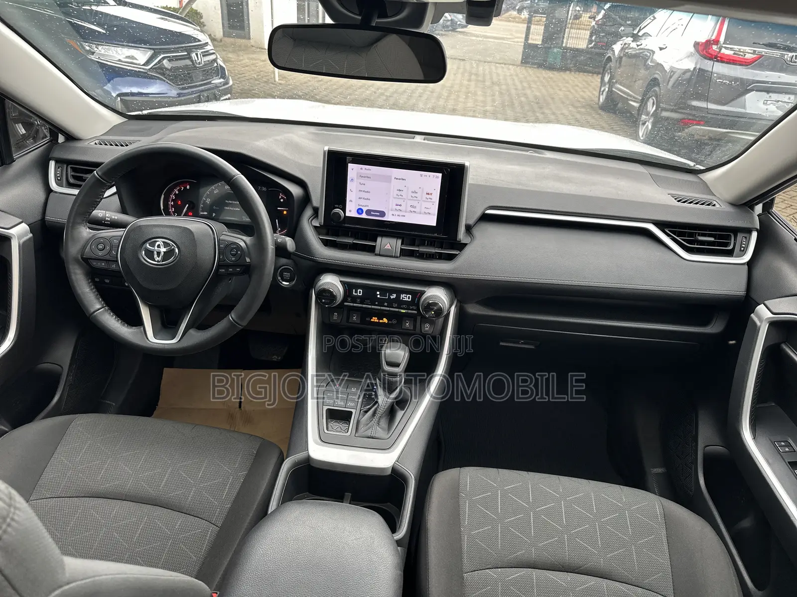 Toyota RAV4 XLE AWD 2023 White