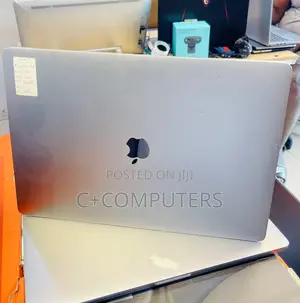 Laptop Apple MacBook Pro 2019 16GB Intel Core I7 SSD 512GB