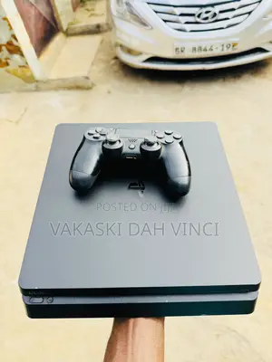 Uk Used Ps4 Slim Jailbreak With 8 Games for Sale.