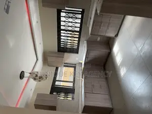 3bdrm Apartment in Unique Key Agency, Manet Junction for rent