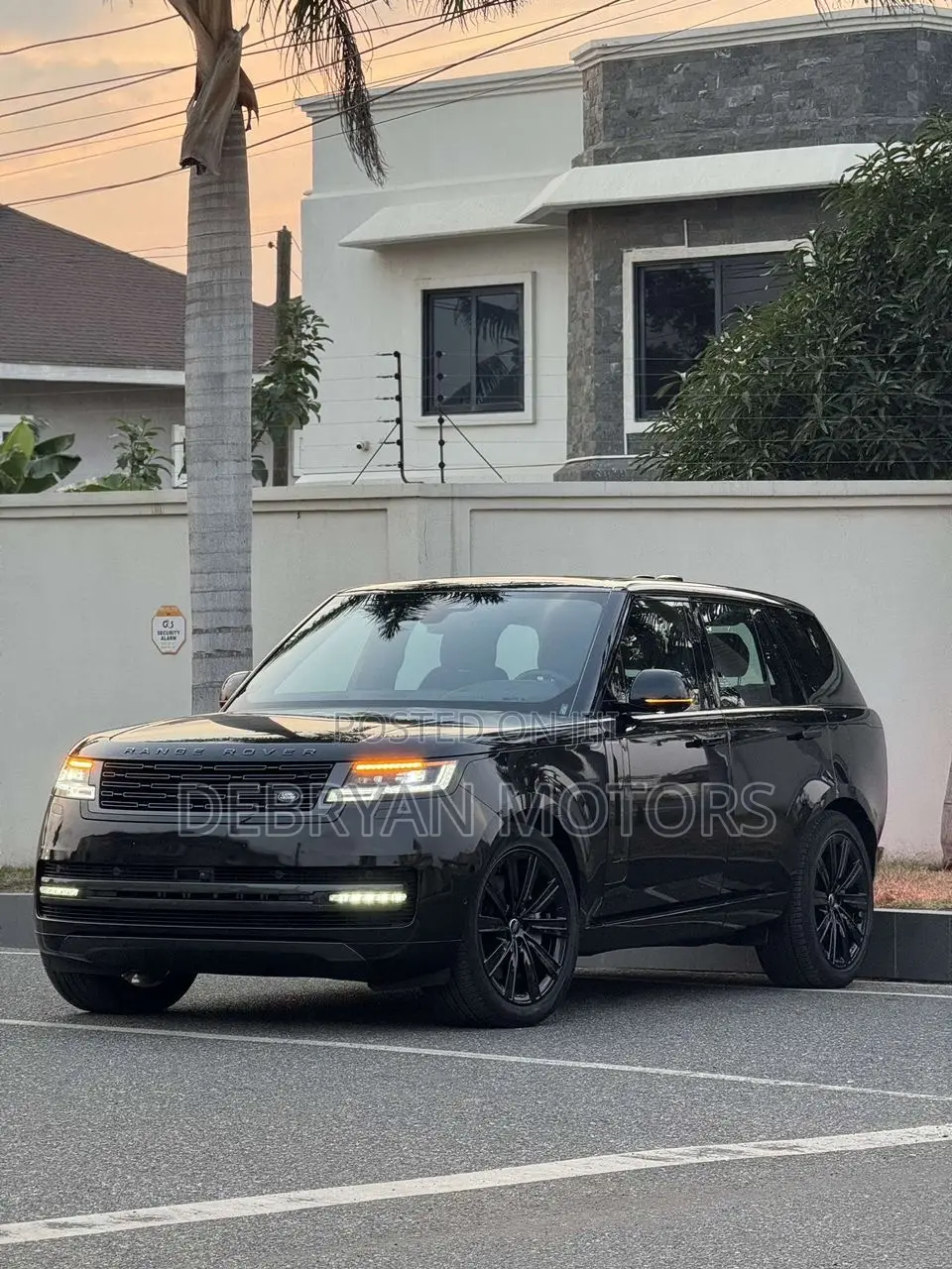 Land Rover Range Rover Vogue 2024 Black