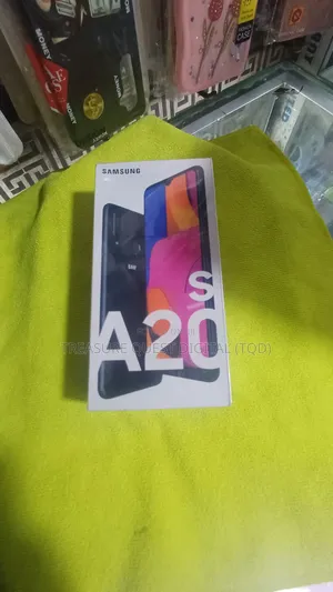 New Samsung Galaxy A20s 64 GB Green