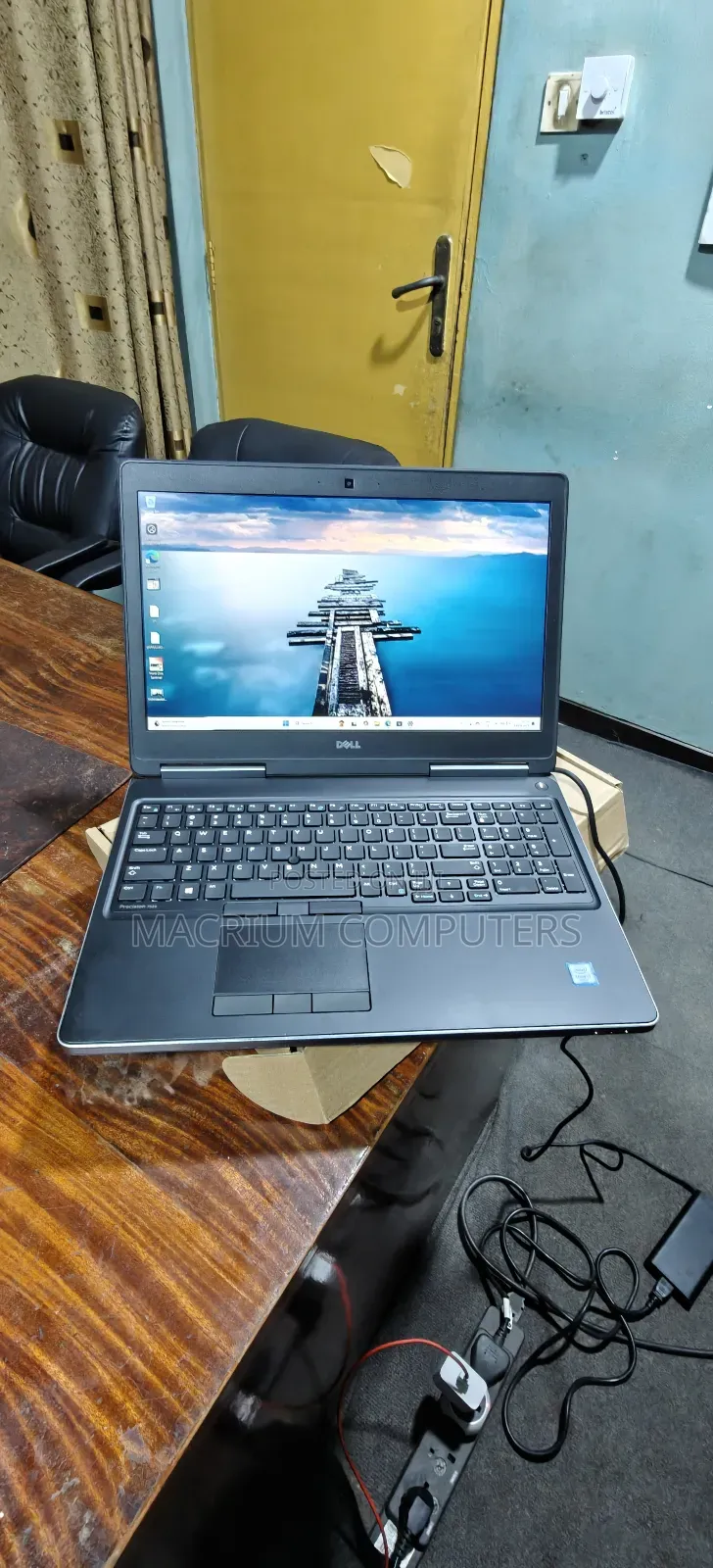 Laptop Dell Precision 15 7520 16GB Intel Core I7 SSD 512GB