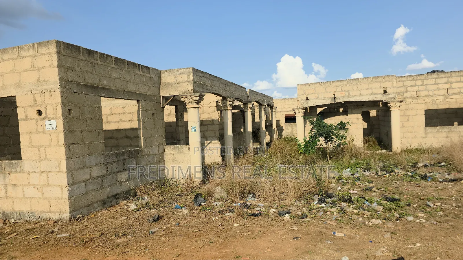 8bdrm Apartment in Fredimens Real, Kumasi Metropolitan for sale
