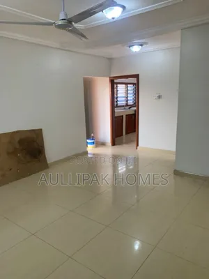 3bdrm Apartment in Lake Side Estate for rent