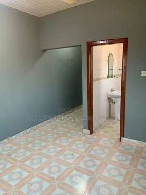 3bdrm Apartment in Lake Side Estate for rent