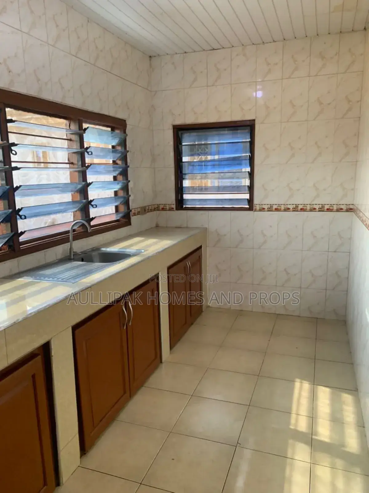 3bdrm Apartment in Lake Side Estate for rent