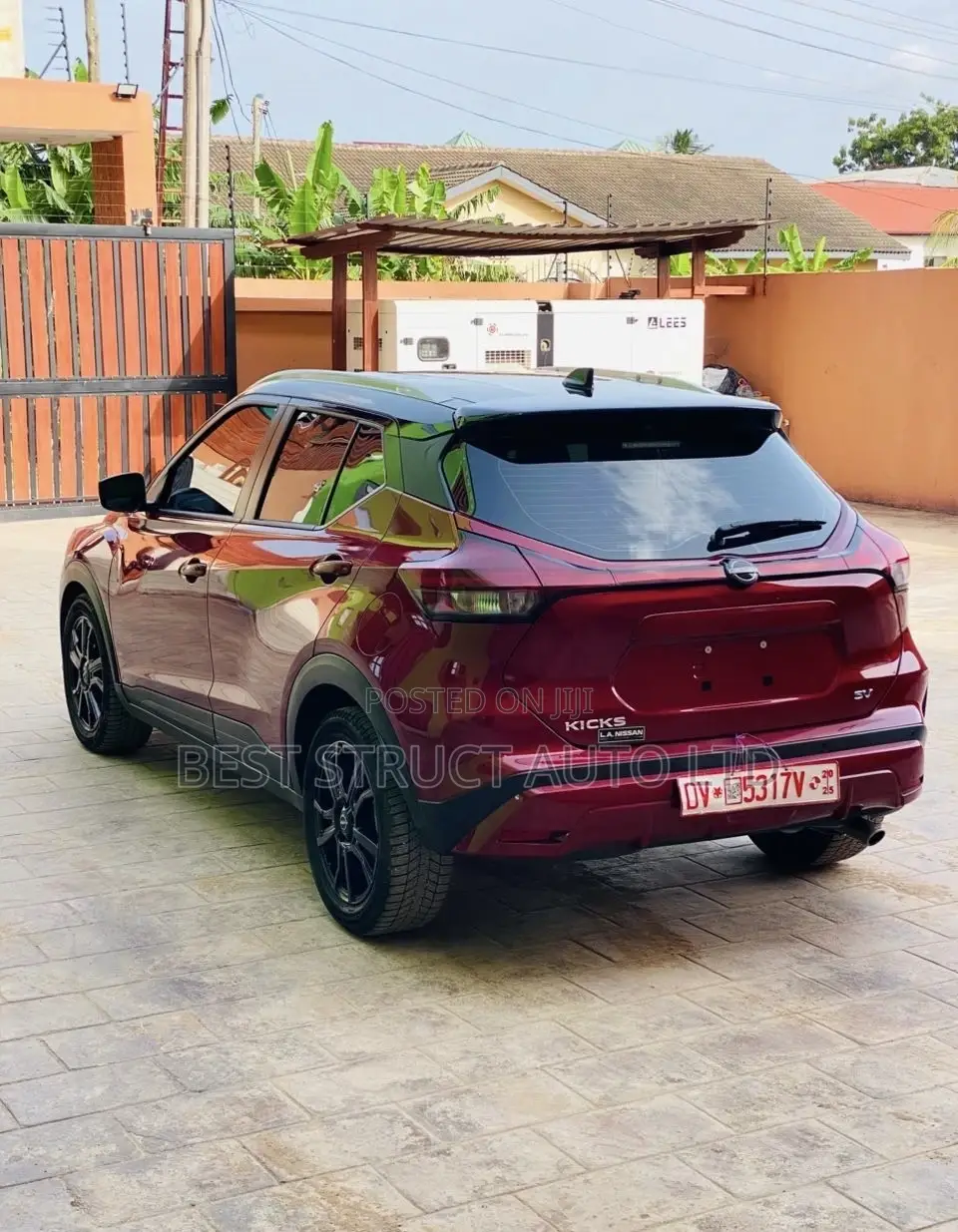 Nissan Kicks 2023 Red