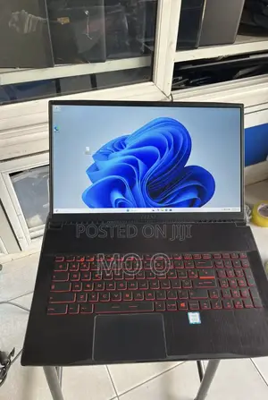 Laptop MSI MSI Sword 17 16GB Intel Core I7 SSD 1T