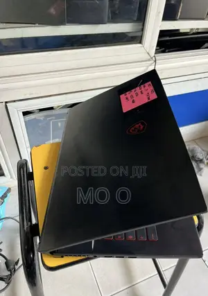 Laptop MSI MSI Sword 17 16GB Intel Core I7 SSD 1T