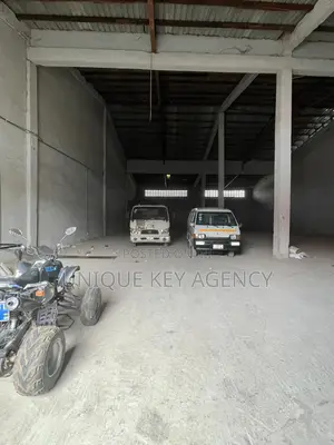 780 Square Meter Warehouse at Spintex