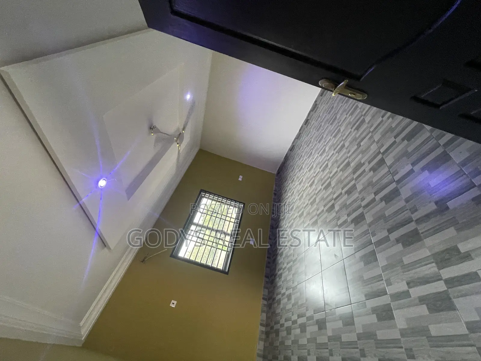 1bdrm Apartment in Camp, Kasoa for rent