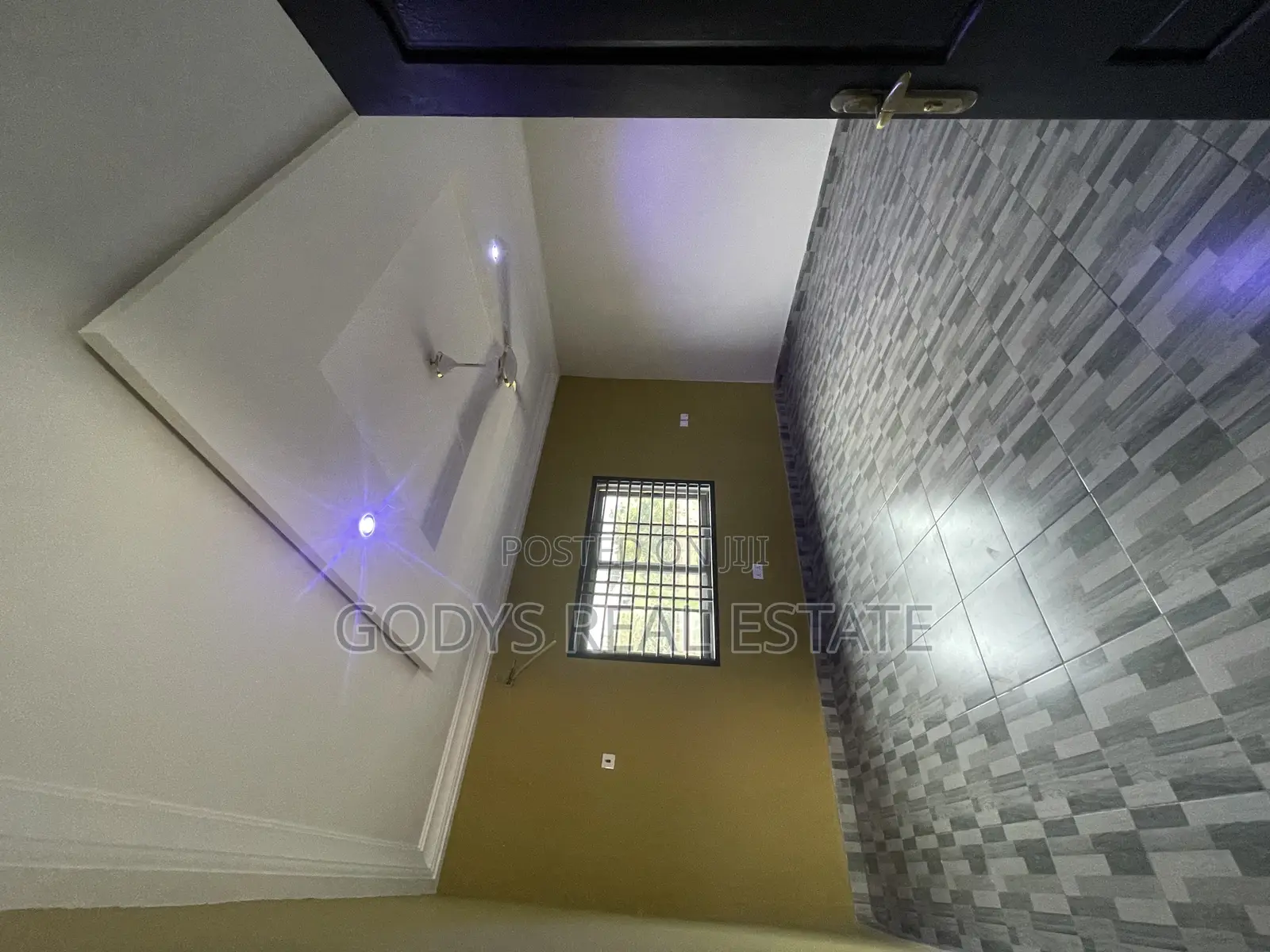 1bdrm Apartment in Camp, Kasoa for rent