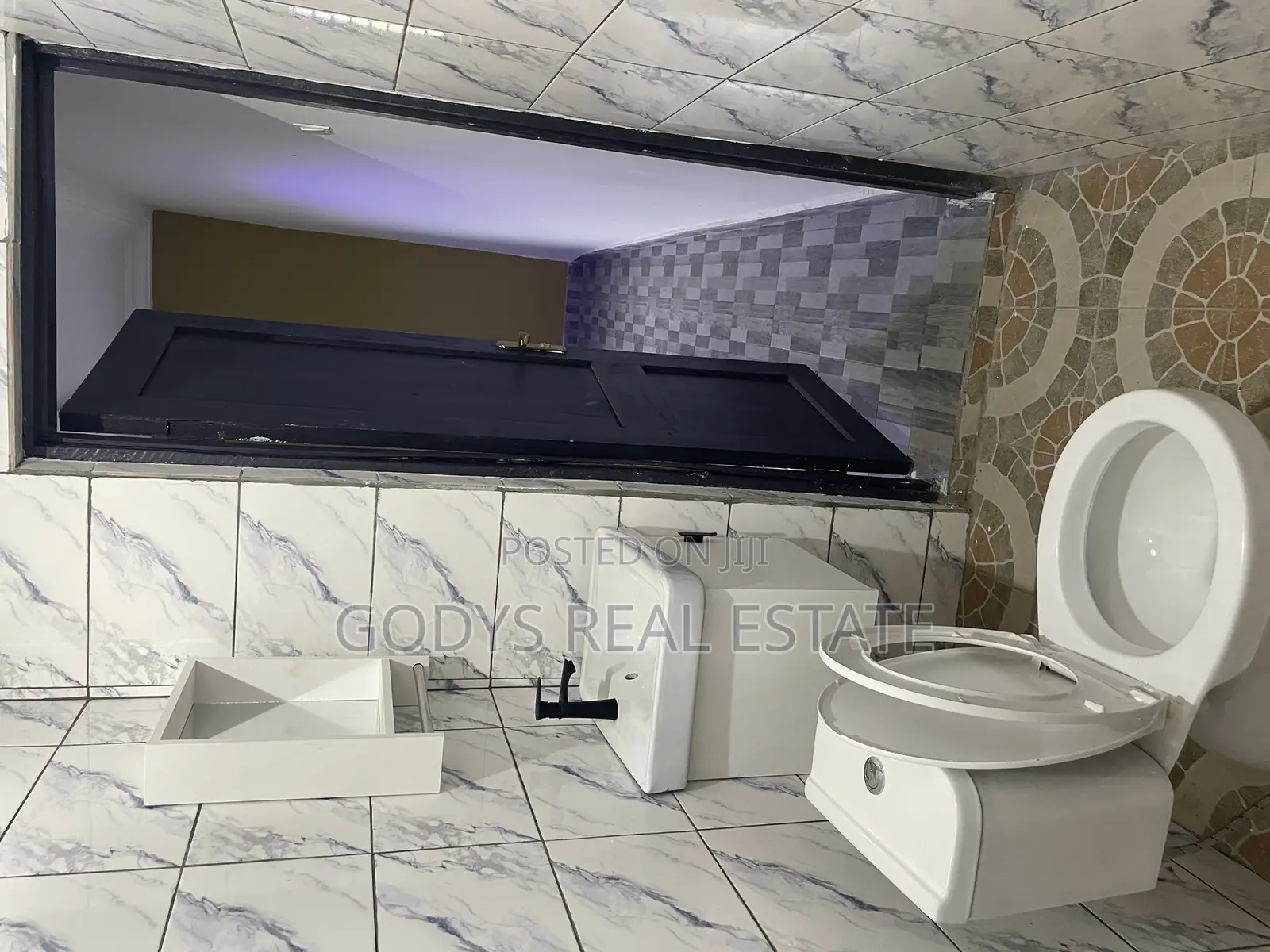1bdrm Apartment in Camp, Kasoa for rent