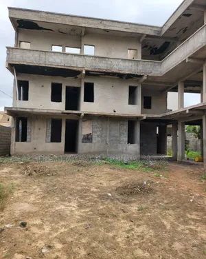 18bdrm Apartment in Testimonial Building, East Legon for sale