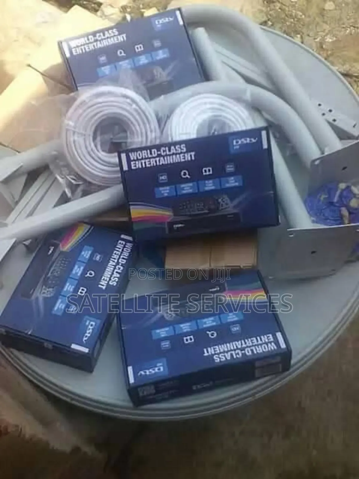 DSTV Decoder Set