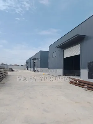 SQM 1000 Warehouse for Rent at Spintex