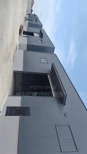 SQM 1000 Warehouse for Rent at Spintex