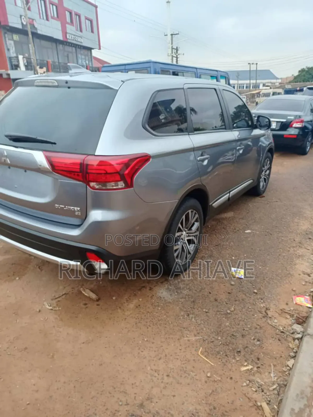 Mitsubishi Outlander 2.0 PHEV AWD 2018 Gray