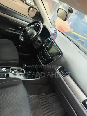 Mitsubishi Outlander 2.0 PHEV AWD 2018 Gray