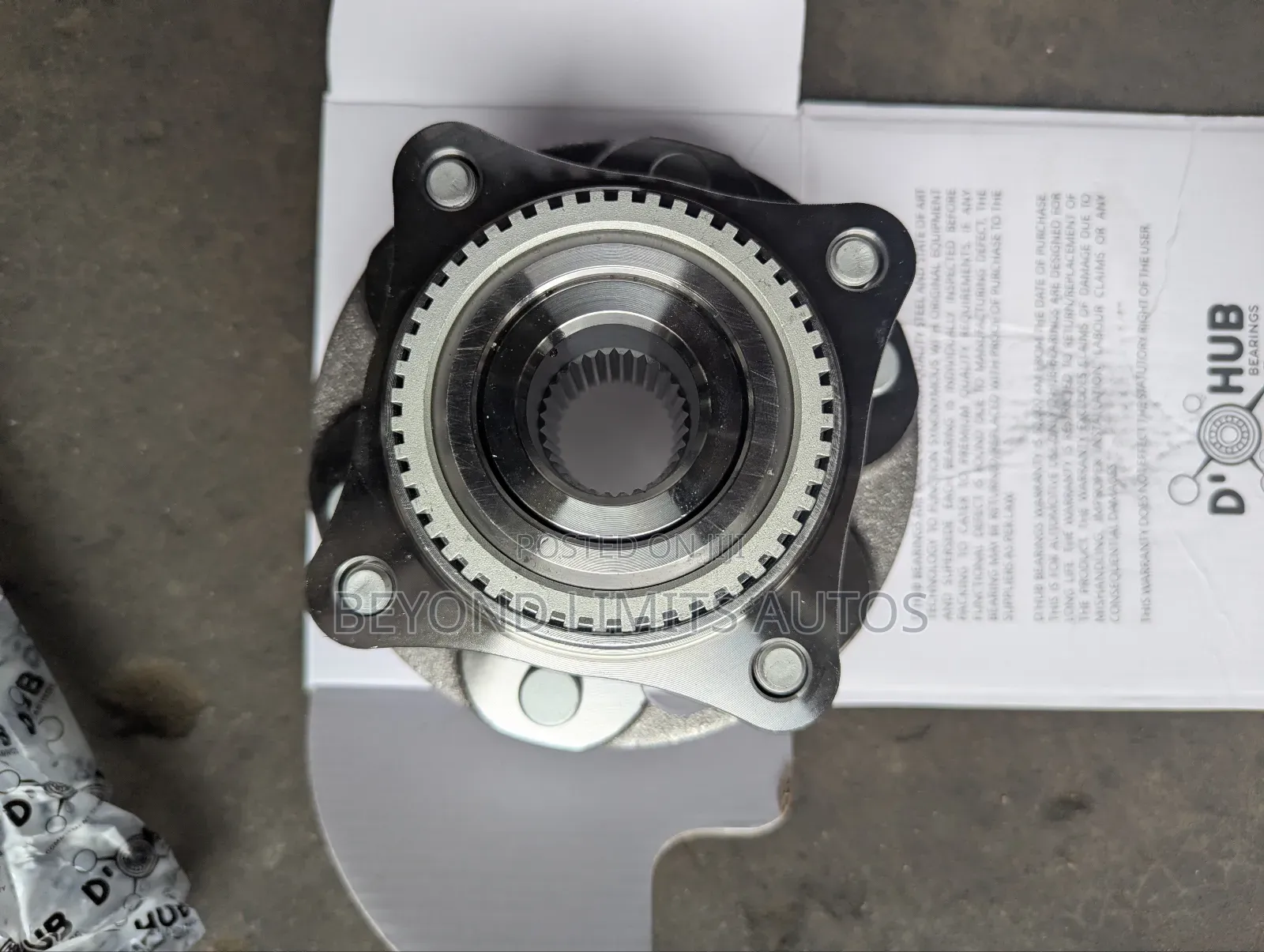 Toyota Hilux 2008,2009,2010,2011,2012,2013,2014,2015,2016,2017 Hub