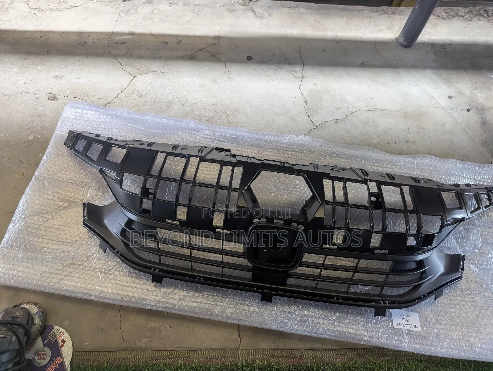 Honda Civic 2022,2023,2024,2025 Top Grille/Front Shell