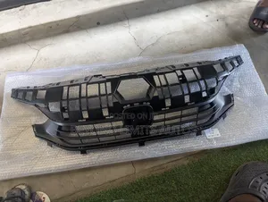 Honda Civic 2022,2023,2024,2025 Top Grille/Front Shell